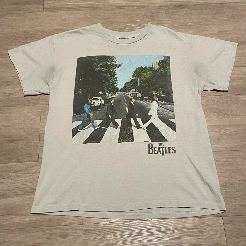 THE BEATLES GRAPHIC TEE (Abbey Road)